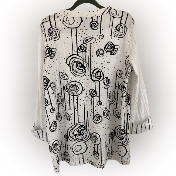 Ali Miles Artistic Three-Button Lightweight Tunic Top Shirt – Size Medium - Picture 2 of 12